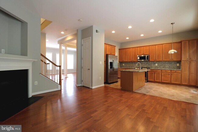 Building Photo - 2349 Stone Fence Ln