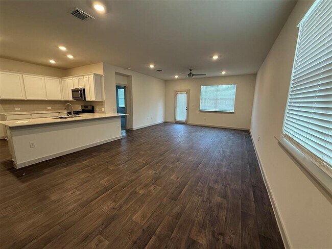 Foto del edificio - 14108 Boquist Dr