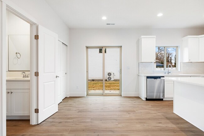 Foto del edificio - 1009 S Underwood Pl