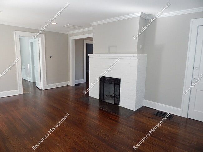 Building Photo - 522 Morgan St NE