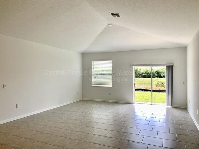 Foto del edificio - 125 Pineywoods St