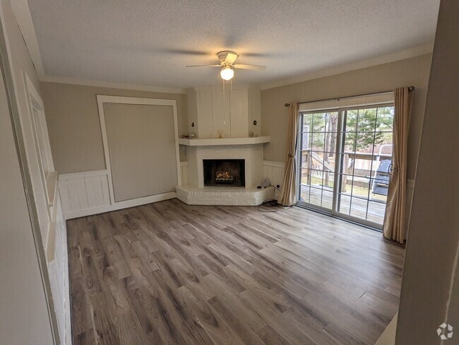 Building Photo - 718 Dogwood Hill Ln