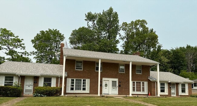 Foto del edificio - 3 Birchwood Dr