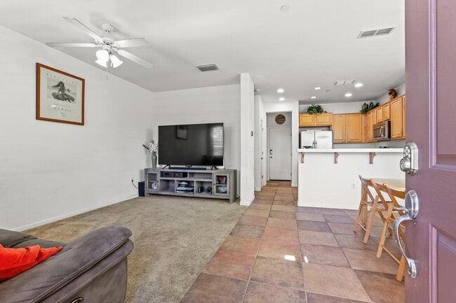 Building Photo - 507 Dante Cir