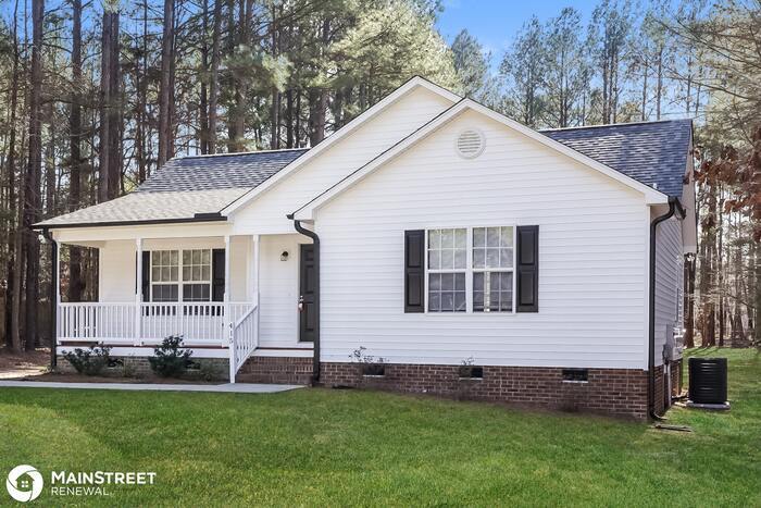 Primary Photo - 415 SPANIEL LN, Clayton, NC 27529