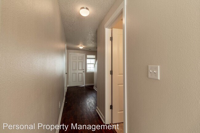 Building Photo - 3 br, 2.5 bath House - 7813 NE 62nd St