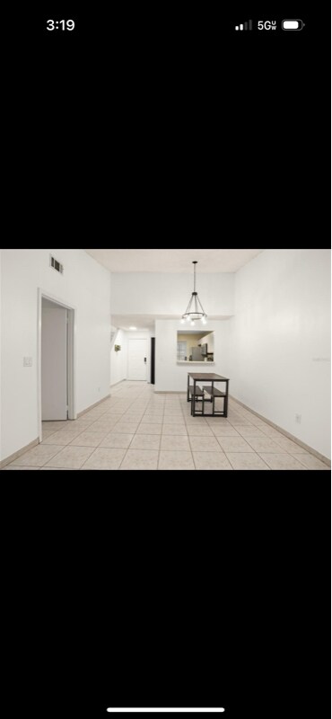 Foto del edificio - 15 Silver Park Cir