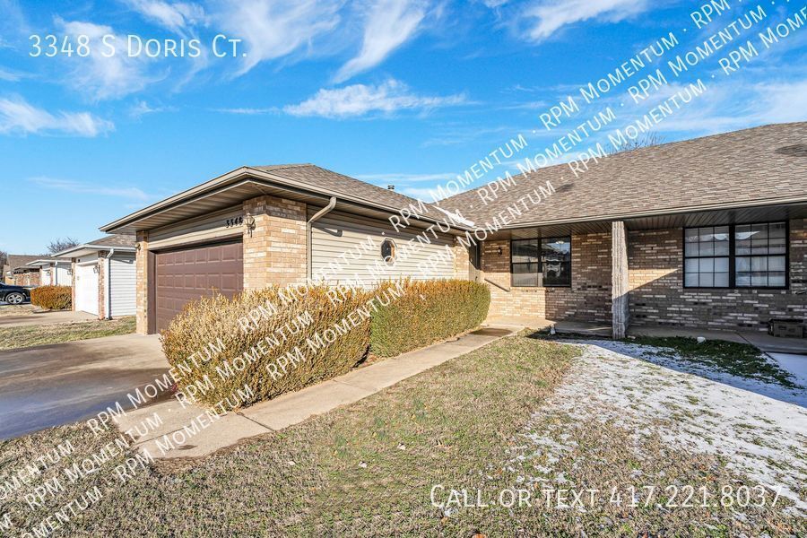 Primary Photo - Southwest Duplex 2 Bedroom 2 Bathroom 2 Ca...