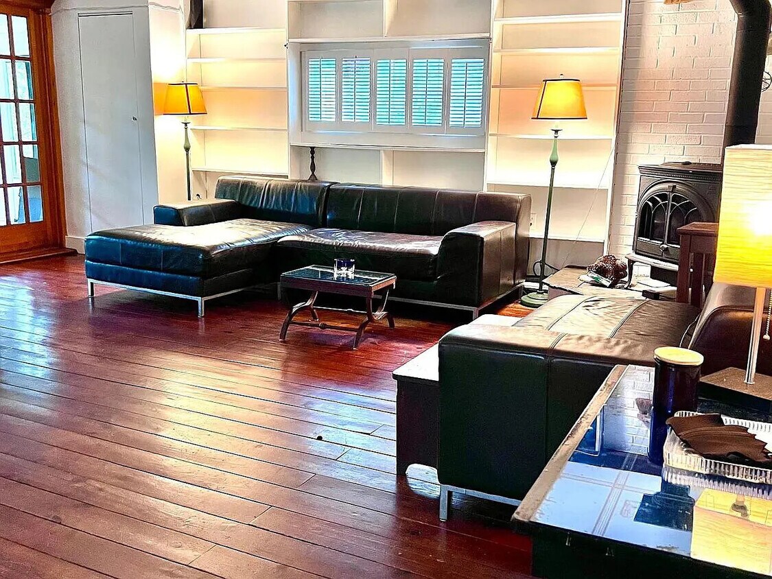Foto principal - 66 Yerry Hill Rd