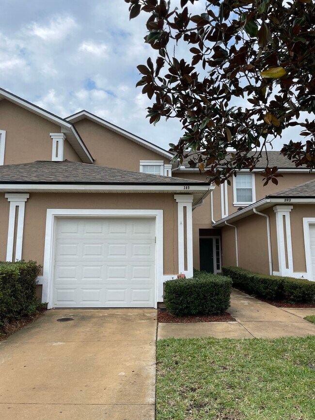 Foto del edificio - 389 Scrub Jay Dr