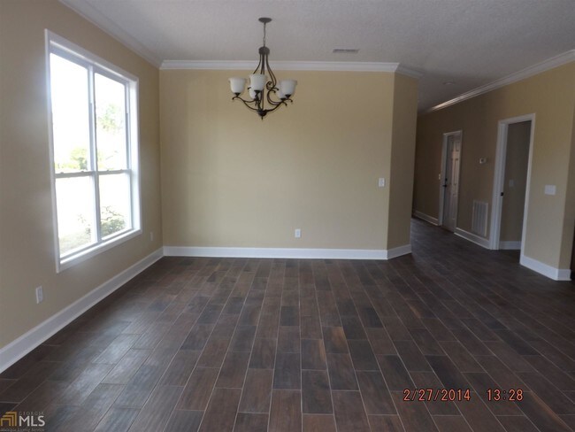 Building Photo - 123 Miller Ct
