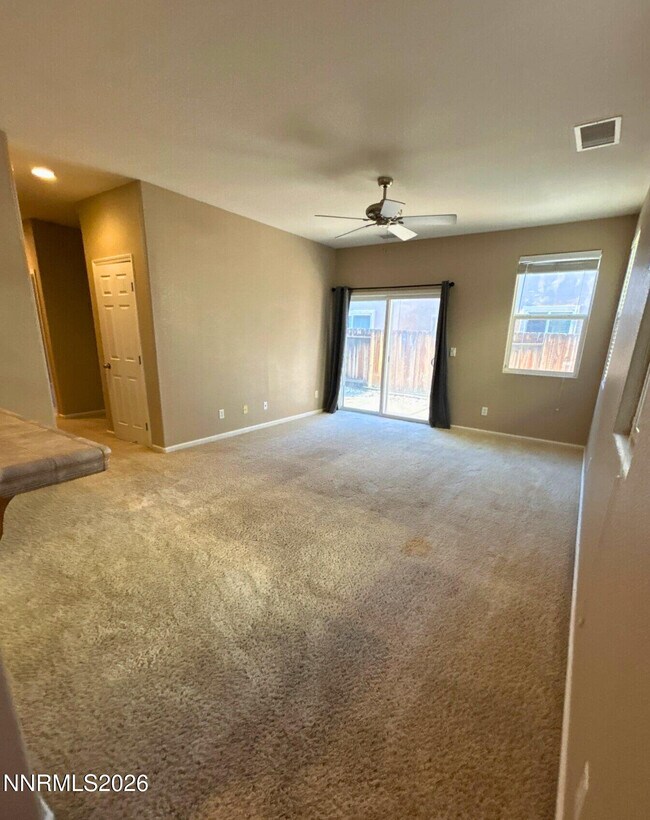 Building Photo - 2035 Echo Valley Pkwy