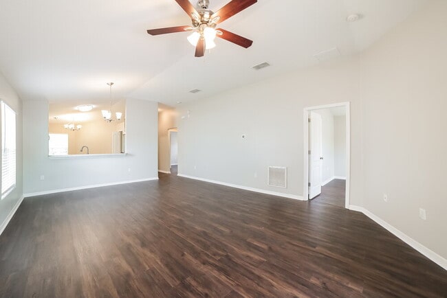Building Photo - 7329 Lumber Port Dr