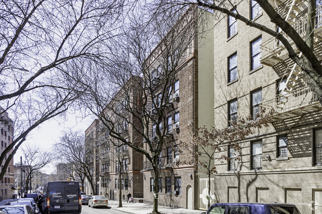 Foto del edificio - Trinity Apartments
