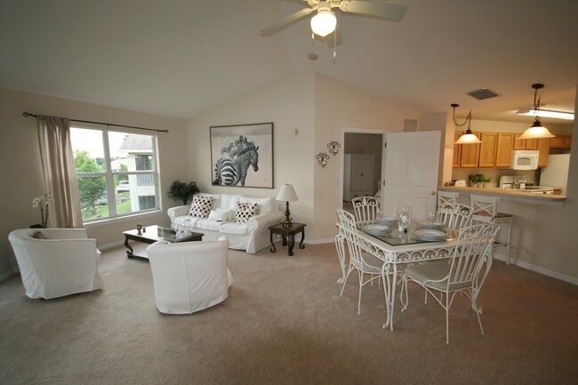 Building Photo - 2675 Emerald Lake Ct