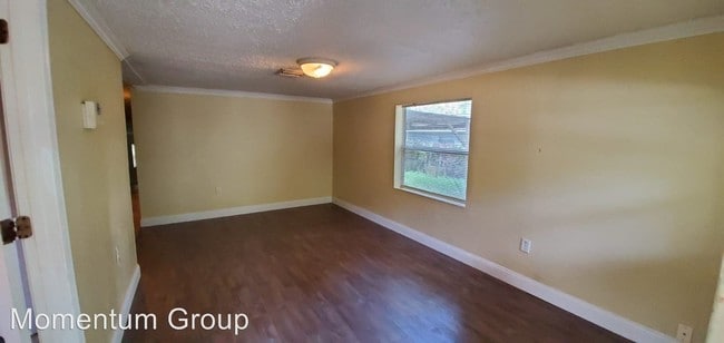 Building Photo - 3 br, 2 bath House - 8303 N. 11th St.