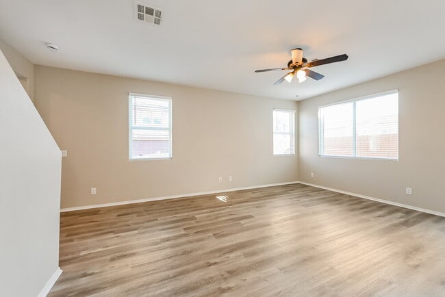 Building Photo - 5350 Panaca Spring St