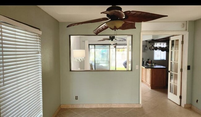 Building Photo - 516 Sandtree Dr