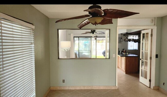 Foto del edificio - 516 Sandtree Dr