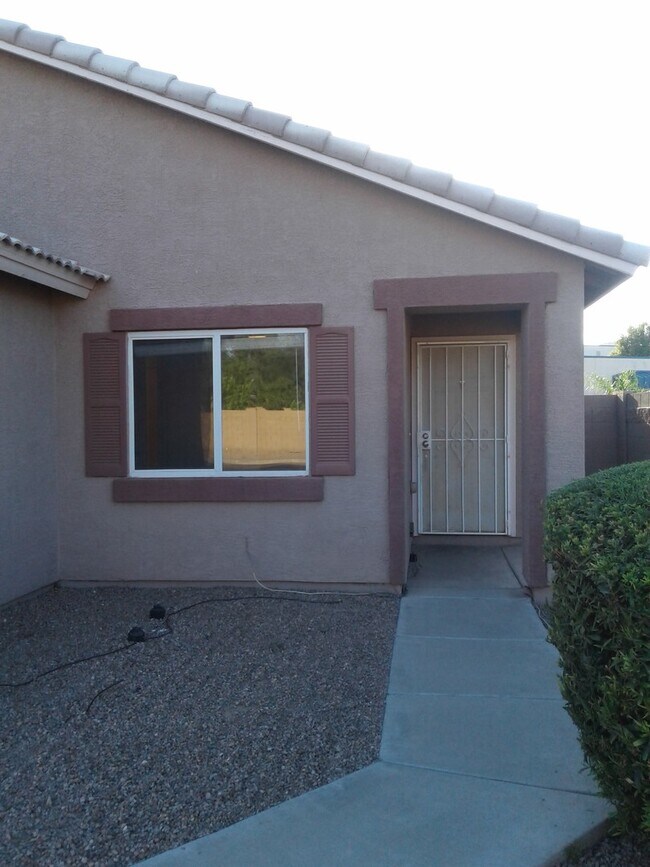 Foto del edificio - 3 Bedroom Home at San Tan Ranch Near E Pec...