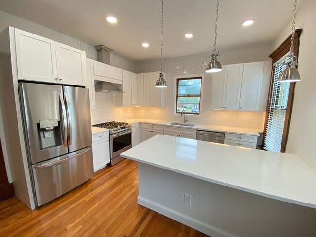 Building Photo - 1501 Belmont Ave