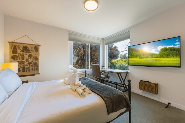 Building Photo - 4306 Wallingford Ave N