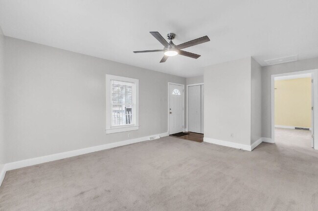 Foto del edificio - Warm & Welcoming 2 Bed, 2 Bath Home with Solar Panels and Spacious Yard