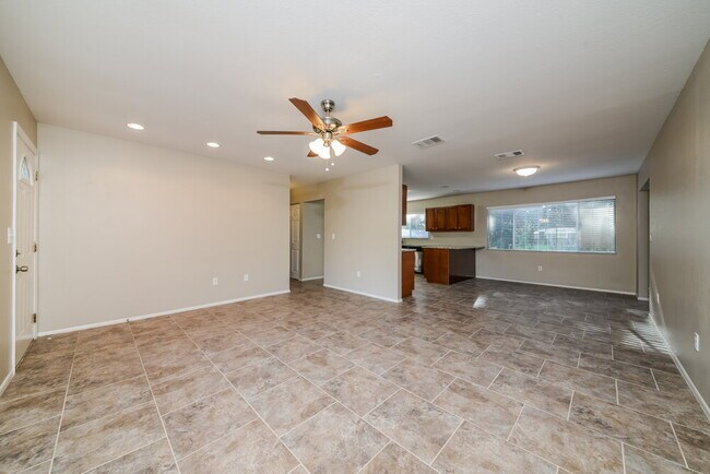 Foto del edificio - 5192 Cambay St