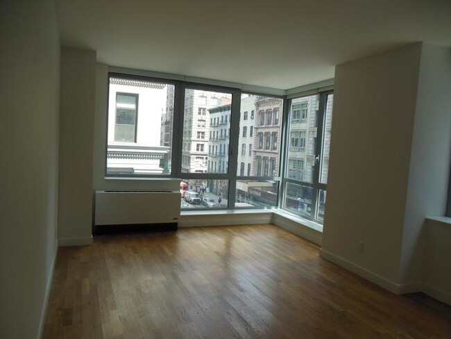 Building Photo - 90 Leonard St