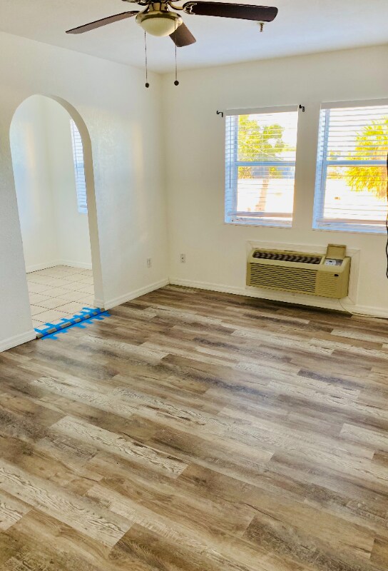 Foto del edificio - 630 Brevard Ave