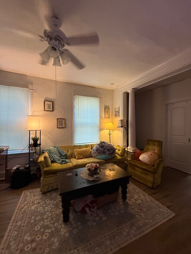 Foto principal - 120 S Blair St