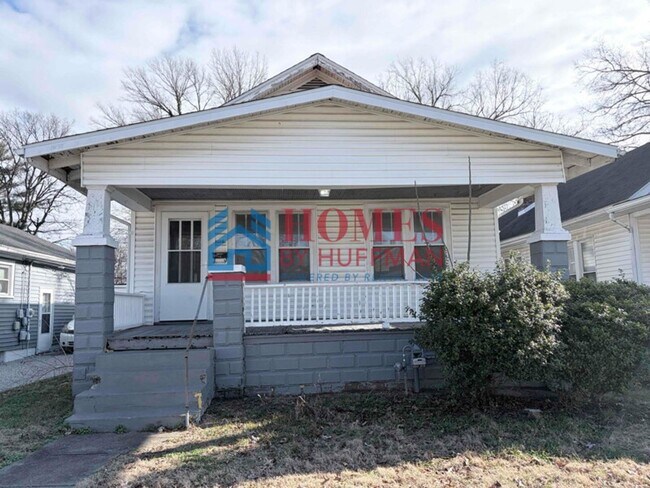 Foto del edificio - Three Bedroom House | Now Available