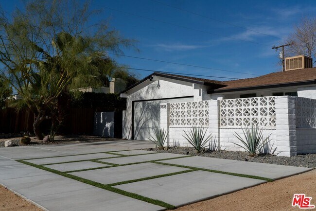 Foto del edificio - 1808 E Francis Dr