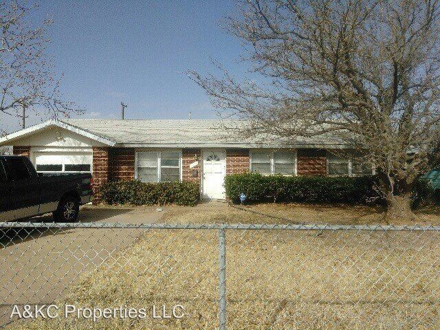 Primary Photo - 3 br, 2 bath House - 2901 East Bates Street 1