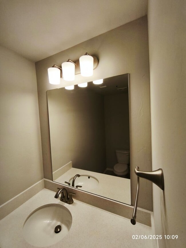 Building Photo - BRAND NEW DUPLEX