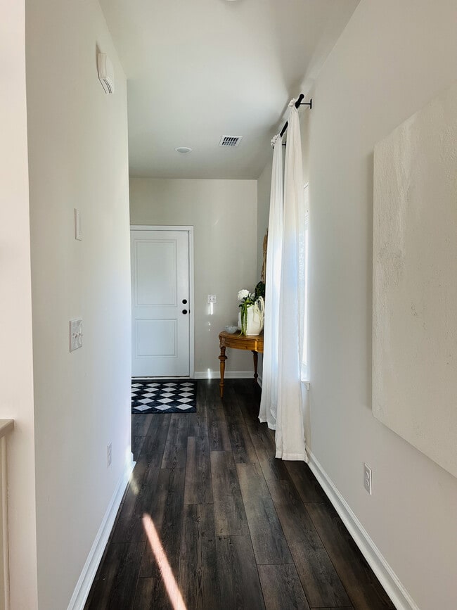 Camino de entrada - 207 Parkwood Vista Way