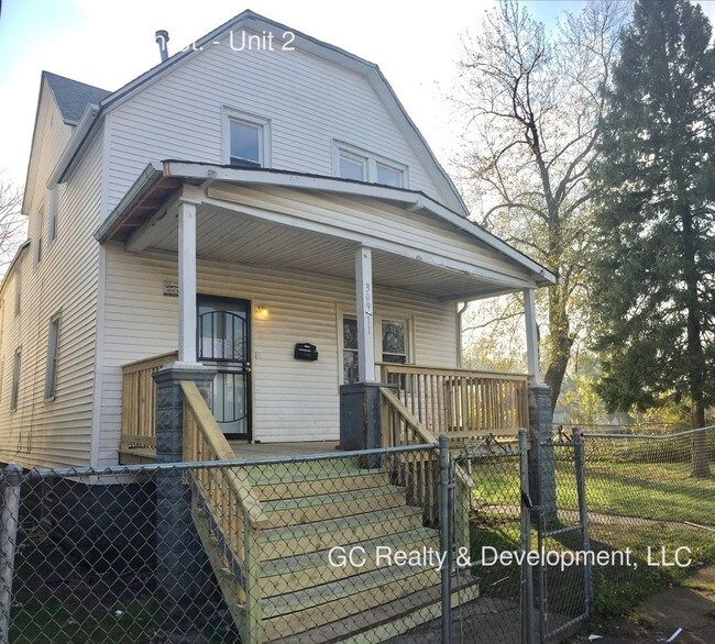 Building Photo - 311 W 113th St