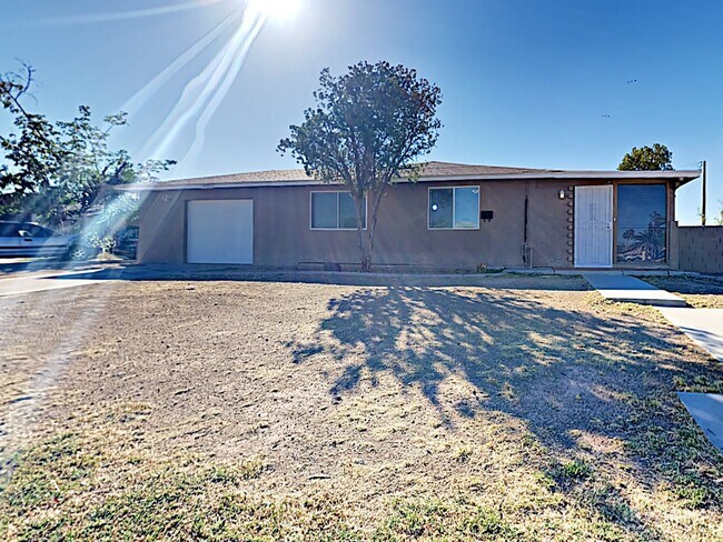 Foto del edificio - 14801 N 29th Dr