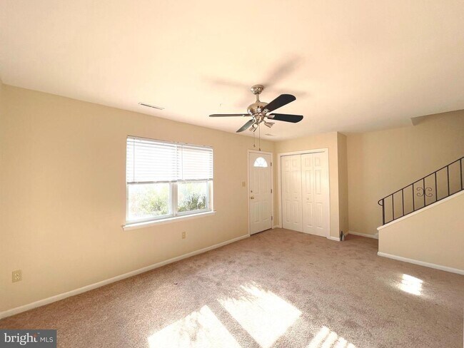 Foto del edificio - 46838 Patuxent Rd