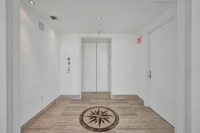 Foto del edificio - 101 S Fort Lauderdale Beach Blvd