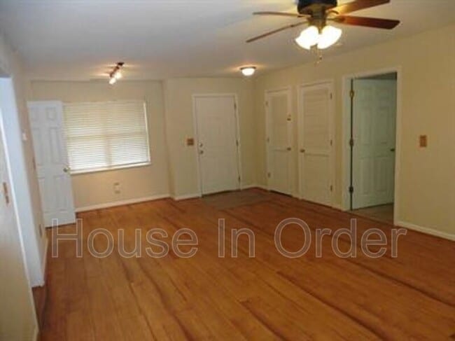 Building Photo - 104 Olde Covington Way