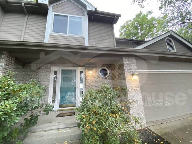 Building Photo - 3900 98th St