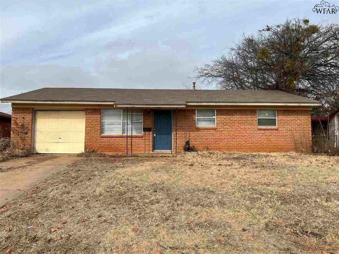 2708 Byrne Pl, Wichita Falls, TX 76306 House Rental in Wichita Falls