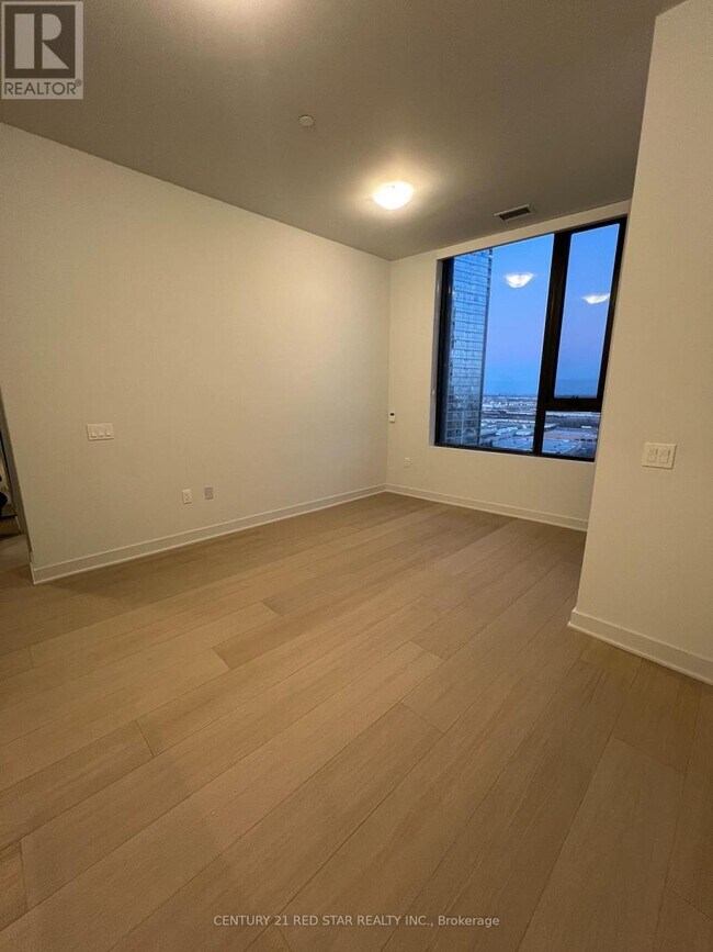 Photo du bâtiment - 2920 Hwy 7