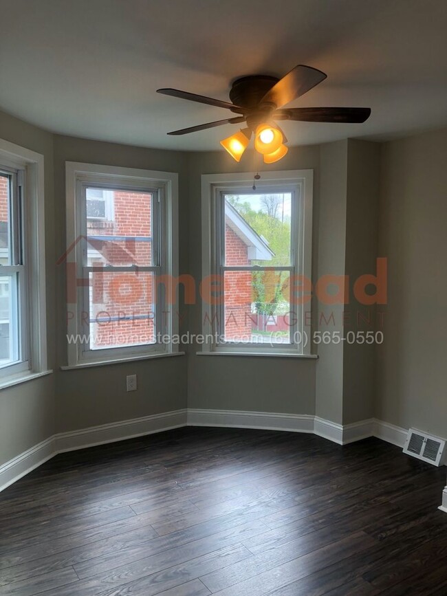 Foto del edificio - 3 BEDROOM HOME IN CLIFTON HEIGHTS!