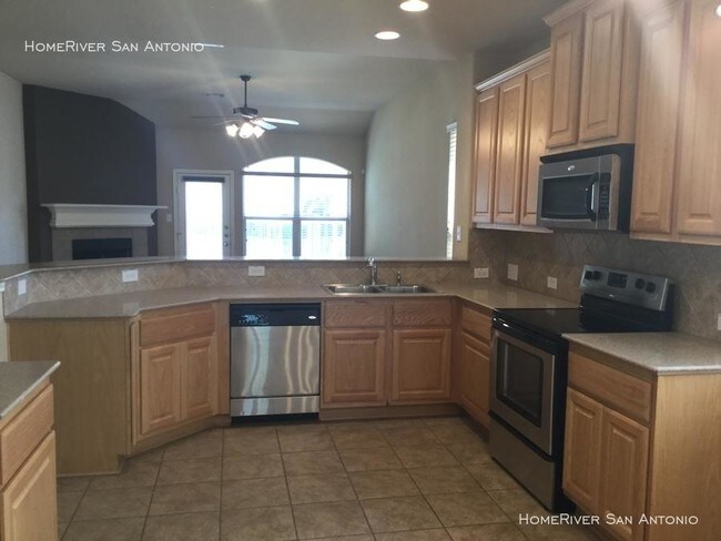 Foto del edificio - 4 bedroom in San Antonio TX 78260