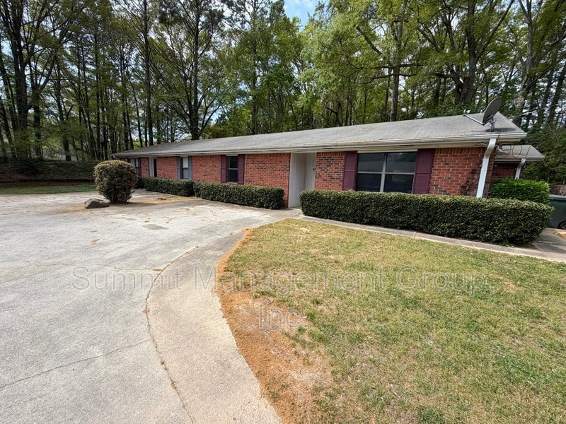 Photo - 1035 Eastview Road - A