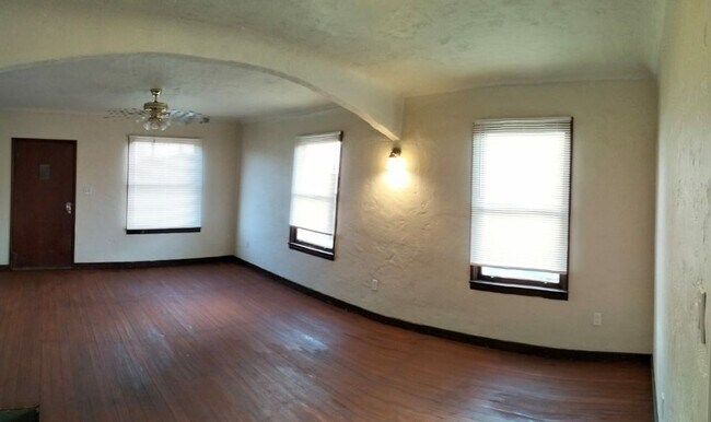 Foto del edificio - 709 Valley Ave