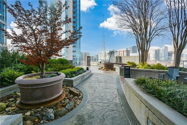 Foto del edificio - 855 Peachtree St NE