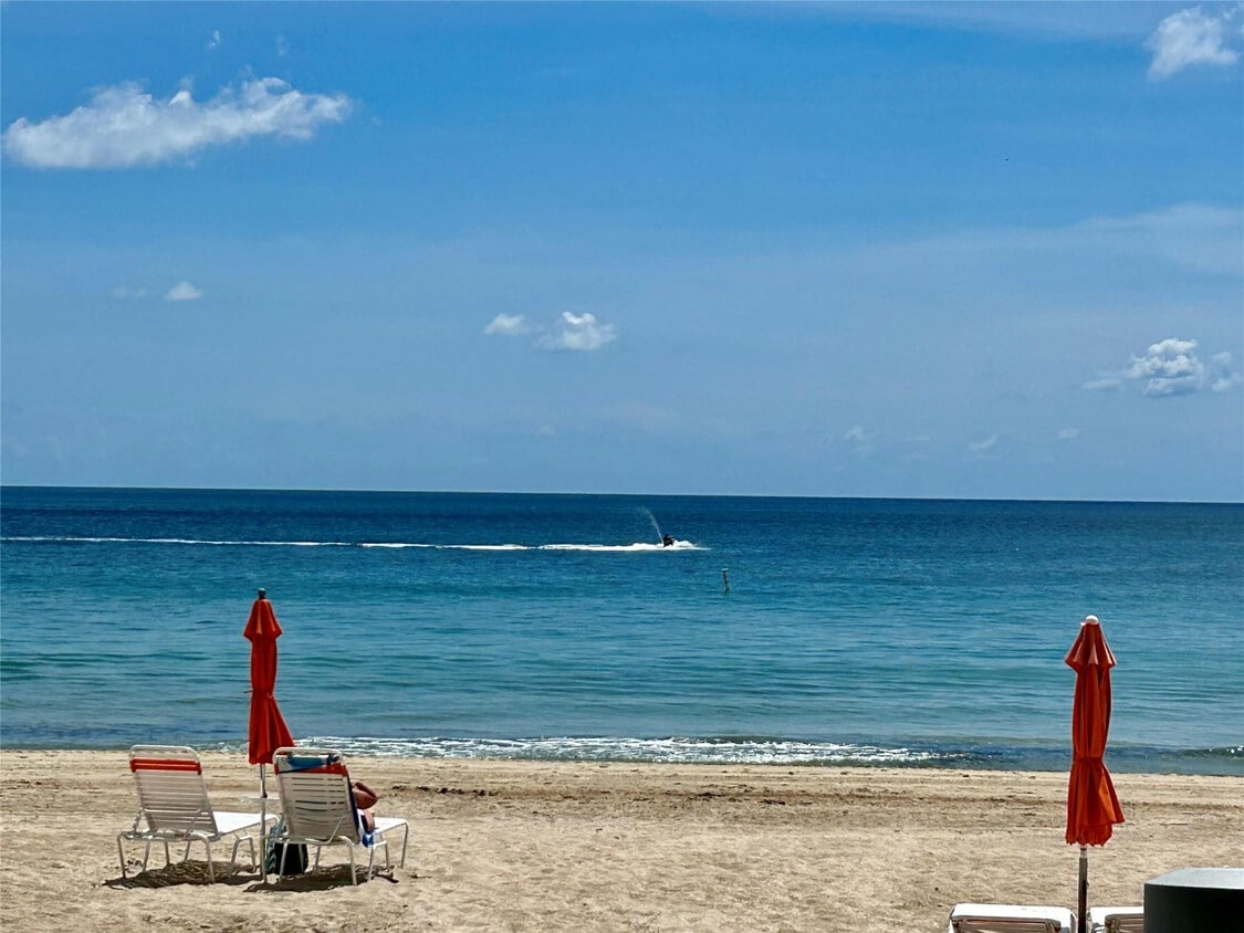 Primary Photo - 3800 Galt Ocean Dr